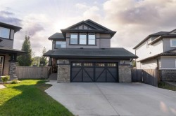 733 Twinriver Loop WEST Lethbridge, AB T1J 5E1