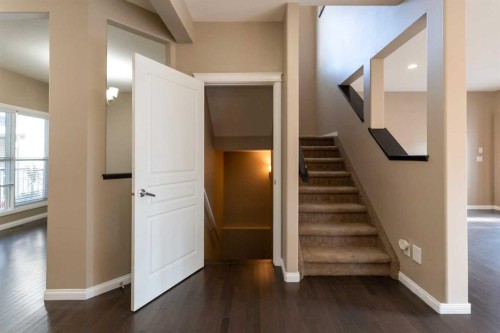 733 Twinriver Loop West, Lethbridge, AB - Indoor Photo Showing Other Room