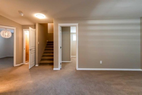 733 Twinriver Loop West, Lethbridge, AB - Indoor Photo Showing Other Room