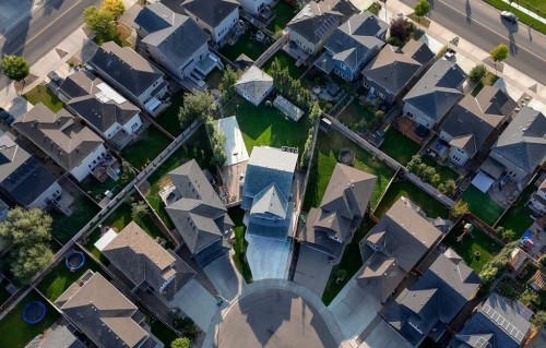 733 Twinriver Loop West, Lethbridge, AB - 