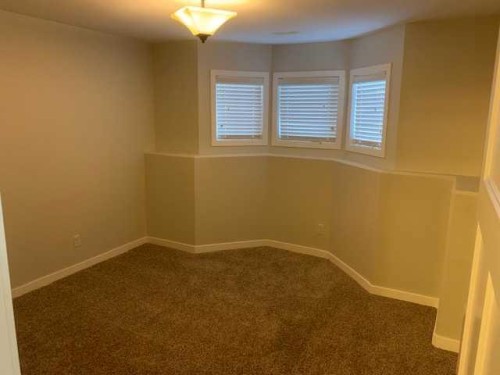 165 Lynx Road North, Lethbridge, AB 