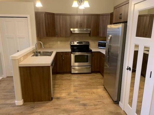 165 Lynx Road North, Lethbridge, AB 