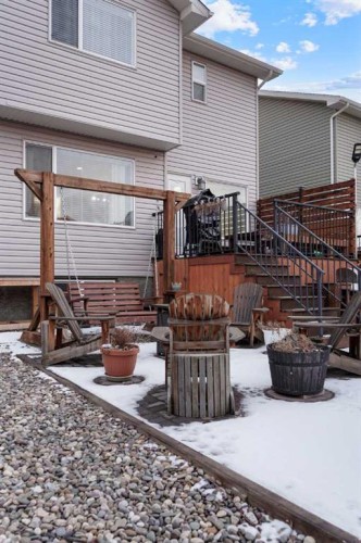 774 Marie Van Haarlem Crescent North, Lethbridge, AB - Outdoor With Exterior