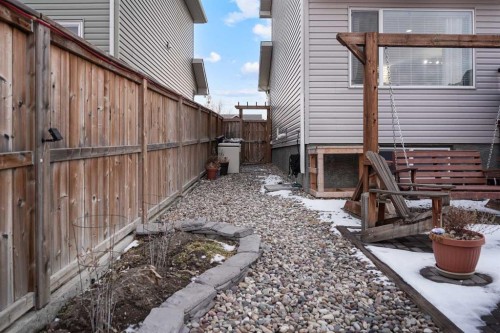 774 Marie Van Haarlem Crescent North, Lethbridge, AB - Outdoor With Exterior