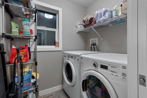 774 Marie Van Haarlem Crescent North, Lethbridge, AB - Indoor Photo Showing Laundry Room
