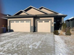 355 Skeena Crescent WEST Lethbridge, AB T1J 5K3