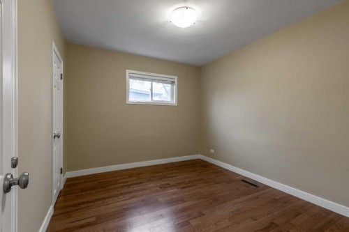 315 Dieppe Boulevard South, Lethbridge, AB - Indoor Photo Showing Other Room