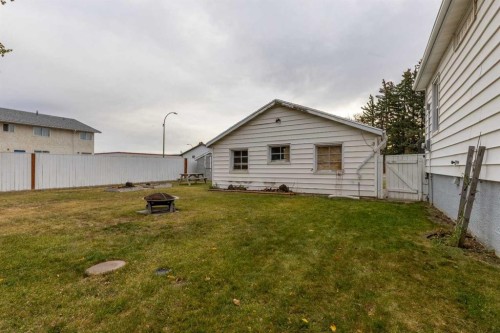 315 Dieppe Boulevard South, Lethbridge, AB - Outdoor