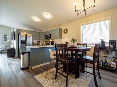 263 Mt Sunburst Way West, Lethbridge, AB - Indoor Photo Showing Dining Room