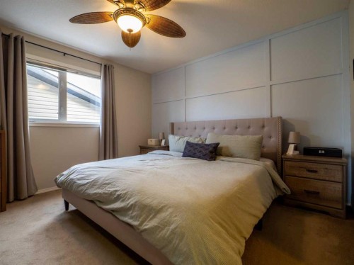 263 Mt Sunburst Way West, Lethbridge, AB - Indoor Photo Showing Bedroom