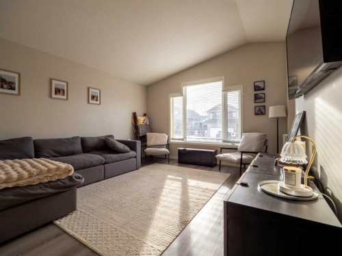 263 Mt Sunburst Way West, Lethbridge, AB - Indoor Photo Showing Living Room