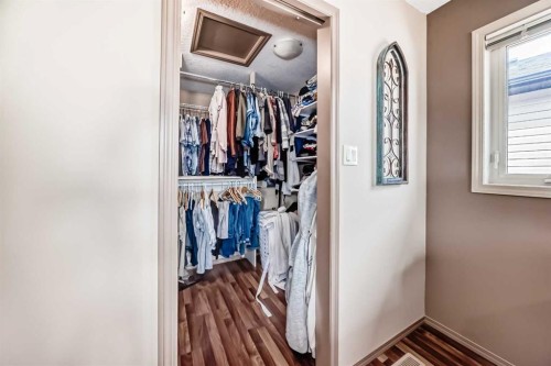 41 Canyoncrest Point West, Lethbridge, AB - Indoor