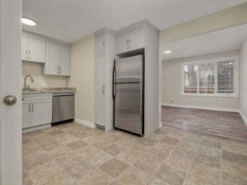 957 12 St South, Lethbridge, AB 