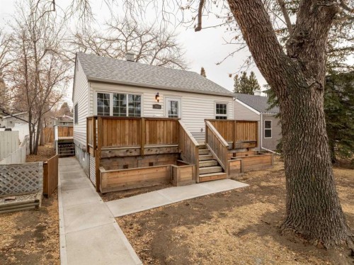 957 12 St South, Lethbridge, AB 