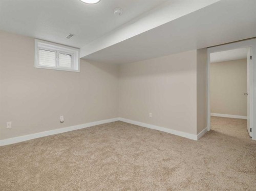 957 12 St South, Lethbridge, AB 