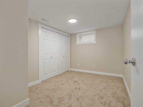 957 12 St South, Lethbridge, AB 