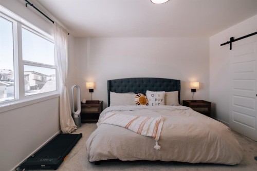 209 Blackwolf Place North, Lethbridge, AB - Indoor Photo Showing Bedroom