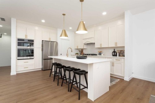 332 Rivergrove Chase West, Lethbridge, AB - Indoor Photo Showing Kitchen With Upgraded Kitchen