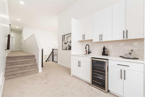 332 Rivergrove Chase West, Lethbridge, AB - Indoor Photo Showing Kitchen With Upgraded Kitchen