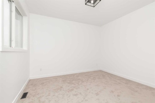 332 Rivergrove Chase West, Lethbridge, AB - Indoor Photo Showing Other Room