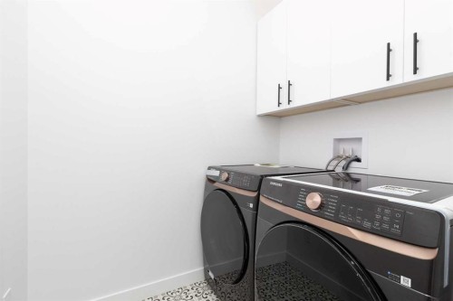 332 Rivergrove Chase West, Lethbridge, AB - Indoor Photo Showing Laundry Room