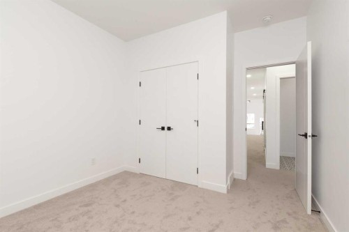 332 Rivergrove Chase West, Lethbridge, AB - Indoor Photo Showing Other Room