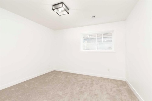 332 Rivergrove Chase West, Lethbridge, AB - Indoor Photo Showing Other Room