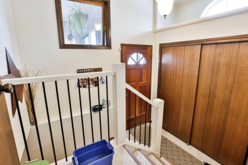 1813 Elm Road South, Lethbridge, AB - Indoor Photo Showing Other Room