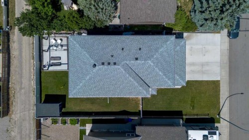4889 7Th Street West, Claresholm, AB - Outdoor