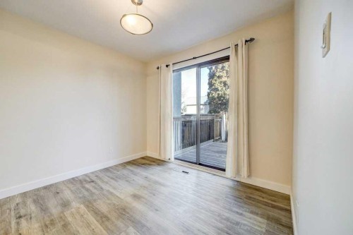 3511 Forestry Avenue South, Lethbridge, AB - Indoor Photo Showing Other Room