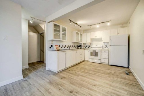 3511 Forestry Avenue South, Lethbridge, AB - Indoor Photo Showing Kitchen