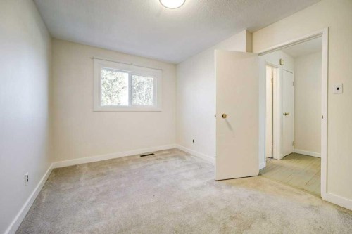 3511 Forestry Avenue South, Lethbridge, AB - Indoor Photo Showing Other Room