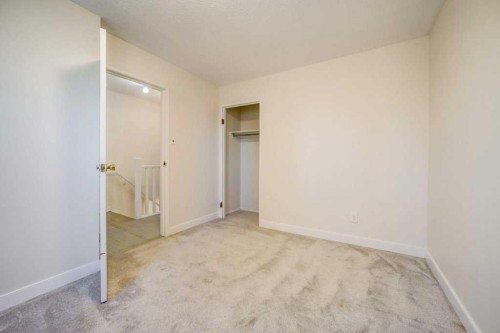 3511 Forestry Avenue South, Lethbridge, AB - Indoor Photo Showing Other Room