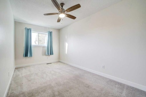 3511 Forestry Avenue South, Lethbridge, AB - Indoor Photo Showing Other Room