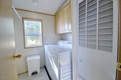 3315 31 Street, Lethbridge, AB 