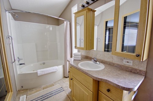 3315 31 Street, Lethbridge, AB 