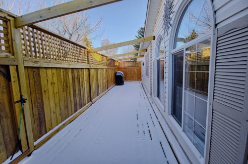 3315 31 Street, Lethbridge, AB 