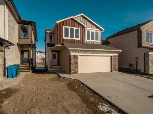 3117 44 Street SOUTH Lethbridge, AB T1K 8L1