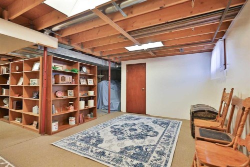 95 N 250 W, Raymond, AB - Indoor