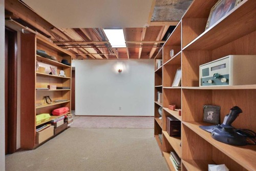 95 N 250 W, Raymond, AB - Indoor