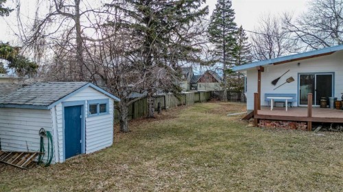 95 N 250 W, Raymond, AB - Outdoor