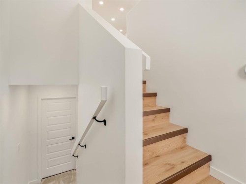 2916 47 Street South, Lethbridge, AB - Indoor Photo Showing Other Room