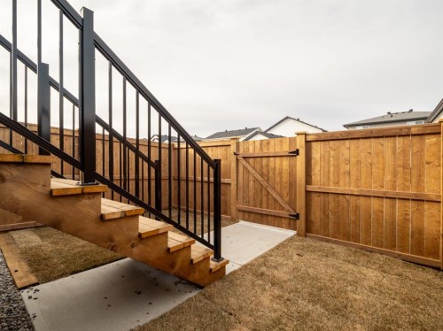 2916 47 Street South, Lethbridge, AB - Indoor Photo Showing Other Room
