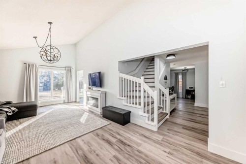 22 Sherwood Crescent West, Lethbridge, AB - Indoor