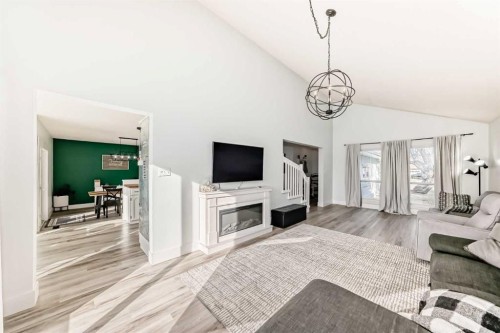 22 Sherwood Crescent West, Lethbridge, AB - Indoor With Fireplace