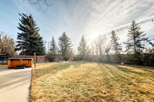 22 Sherwood Crescent West, Lethbridge, AB - Outdoor