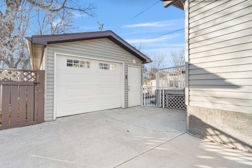 1509 19 Avenue, Coaldale, AB 