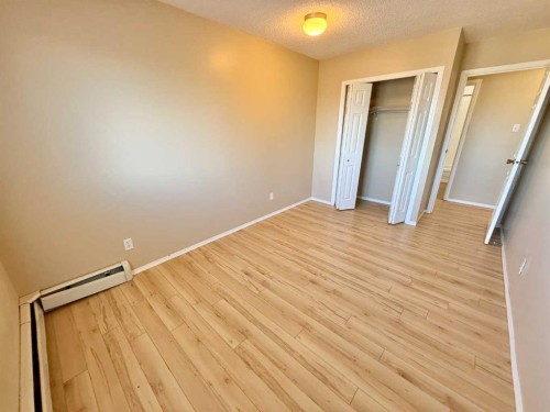 307A-295 Columbia Boulevard West, Lethbridge, AB - Indoor Photo Showing Other Room