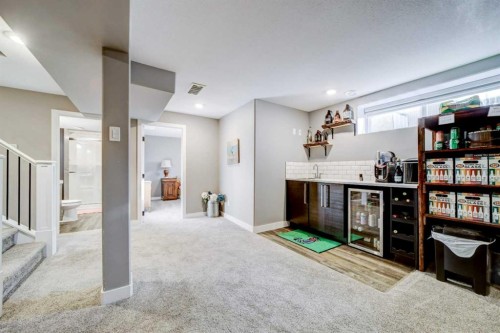 34 Honeysuckle Road North, Lethbridge, AB - Indoor