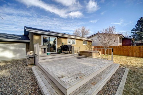 34 Honeysuckle Road North, Lethbridge, AB - Outdoor With Deck Patio Veranda